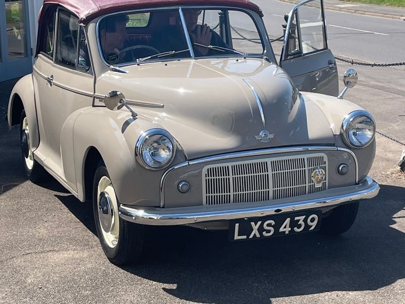 Rapid Classics: Eine Suche. Alle Oldtimer. 19 » Rapid Classics: Eine Suche. Alle Oldtimer. 1952 Morris Minor Series 2