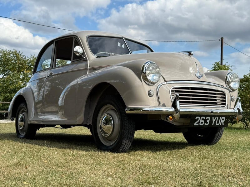 Stunning 1955 Split Screen Morris Minor 2 Door Saloon