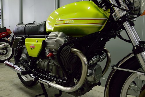 1550 Moto Guzzi Moto Guzzi V7 Sport 750 - 6