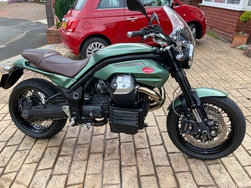 2010 Moto Guzzi Griso 1200 8V Se Tenni A vendre