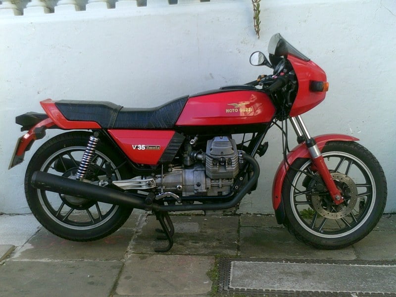 MOTO GUZZI V35 IMOLA