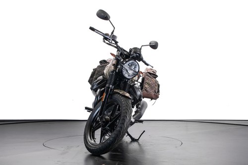 2022 Moto Guzzi V7 Stone - 3