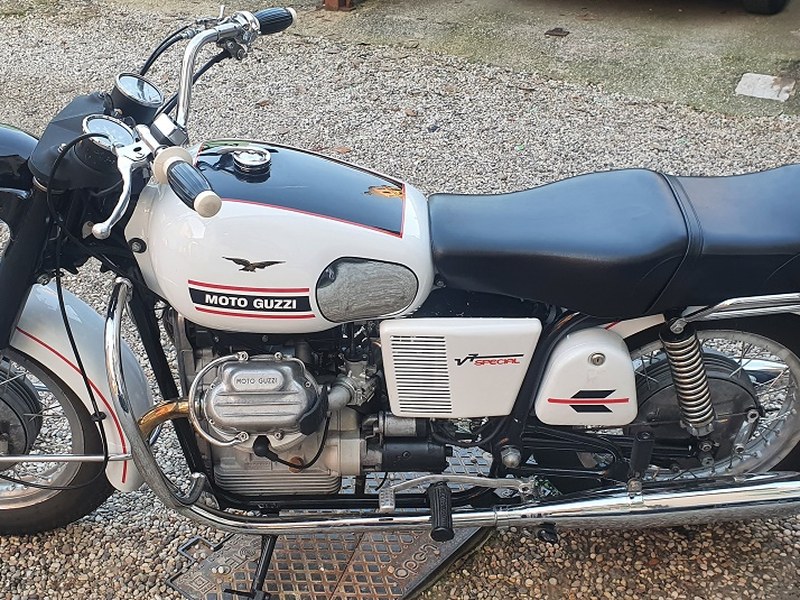 MOTO GUZZI V7 SPECIAL