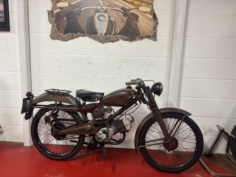 1950 Moto Guzzi Guzzino - 2 1950 Moto Guzzi Guzzino - 2