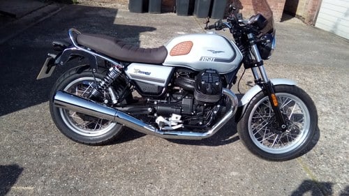 2023 Moto Guzzi V7 III 850 Special
