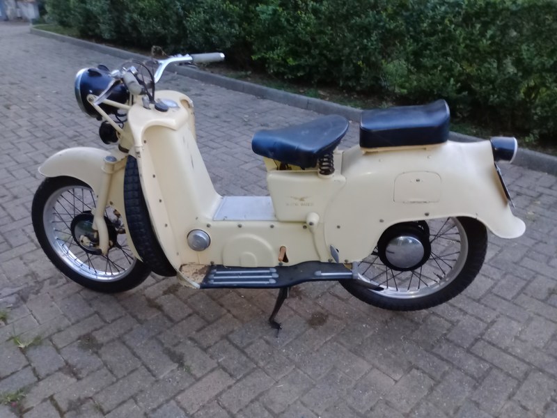 Moto Guzzi galletto 160