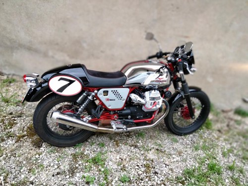 2011 Moto Guzzi V7 Racer In vendita