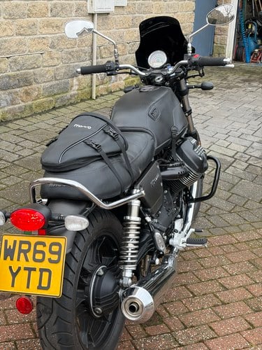 2019 Moto Guzzi V7 III Carbon