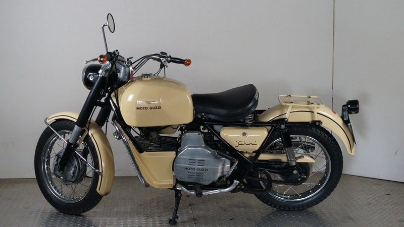 1971 Moto Guzzi 500 - 1 1971 Moto Guzzi 500 - 1