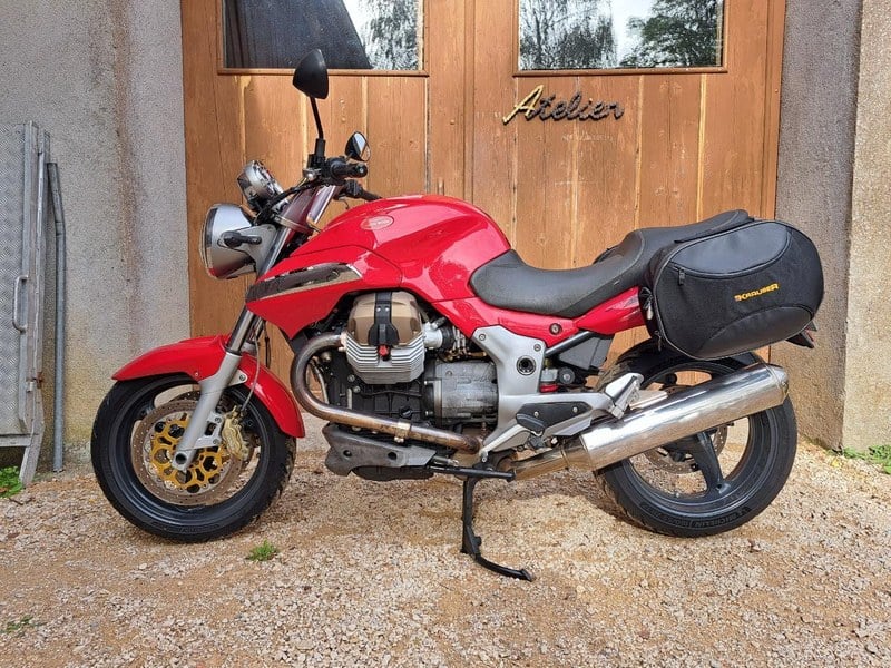 2005 Moto Guzzi Breva 1100 - 2 2005 Moto Guzzi Breva 1100 - 2
