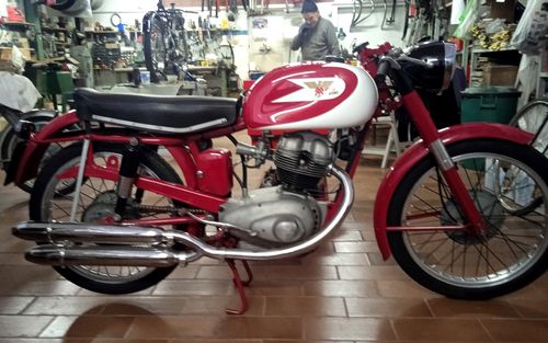 1958 Moto Morini 175 Settebello (picture 1 of 7)