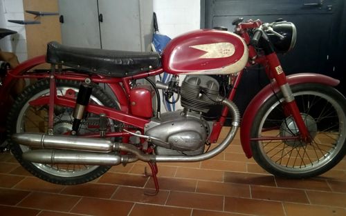 1957 Moto Morini 175 Super Sport (picture 1 of 5)