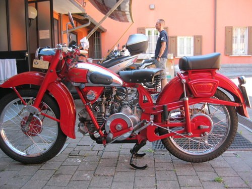 1951 Moto Guzzi QAstorino 250 cc In vendita