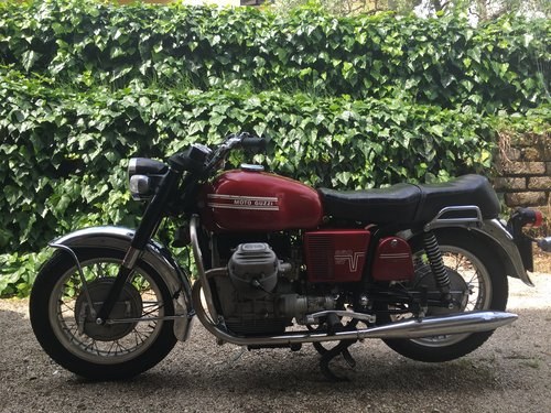 1972 moto guzzi v7 850 gt  km 4500 0riginal SOLD