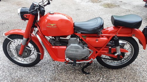 1973 Moto Guzzi Nuovo Falcone VENDUTO