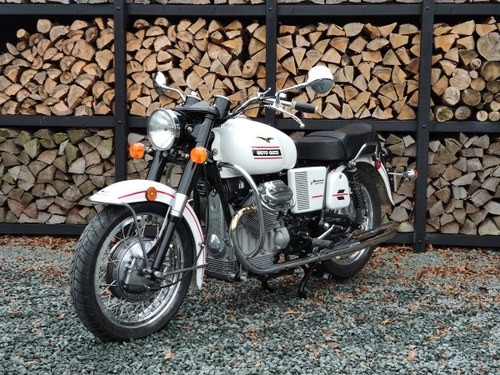 1972 Moto Guzzi V7 Special Fully restored  In vendita