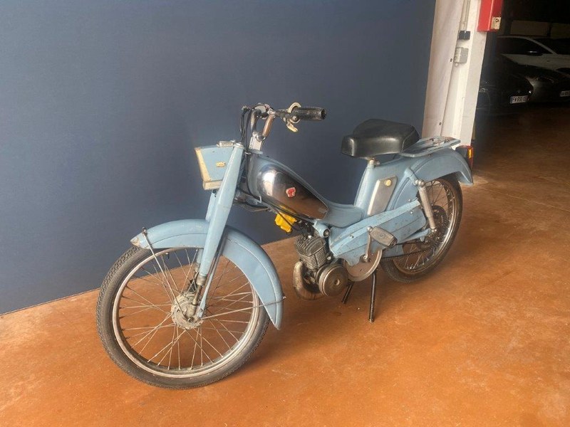 1971 Motobecane Mobylette - 1 1971 Motobecane Mobylette - 1