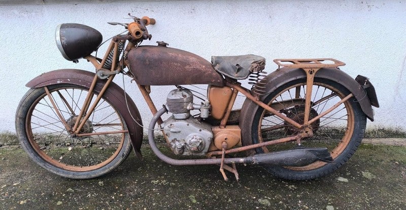 1946 Motobecane Mobylette - 2 1946 Motobecane Mobylette - 2