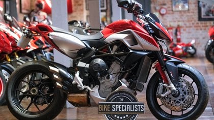 MV Agusta Rivale 800 Only 996 Miles From New