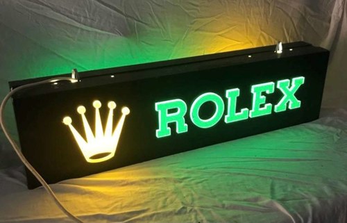 A rare and original Rolex illuminated advertising sign. In vendita all'asta