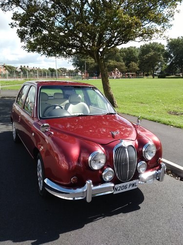 1958 JAGUAR for everyday- a NISSAN VIEWT SOLD
