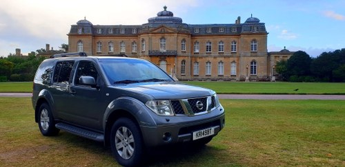 2007 LHD Nissan Pathfinder 2.5dCi auto 7 SEATER, LEFT HAND DRIVE For Sale