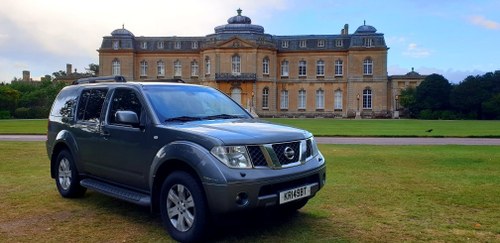 2007 LHD Nissan Pathfinder 2.5dCi auto 7 SEATER, LEFT HAND DRIVE  For Sale