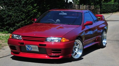 Picture of 1992 Skyline Stunning Modern Classic Tuned by Garage Saurus Japan - For Sale