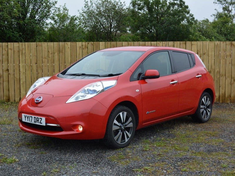 2017 Nissan Leaf Tekna 30kwh - Heated Leather - Sat Nav