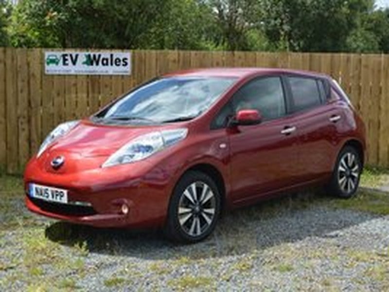 2015 Nissan Leaf Tekna 24kwh - Heated Leather - Sat Nav