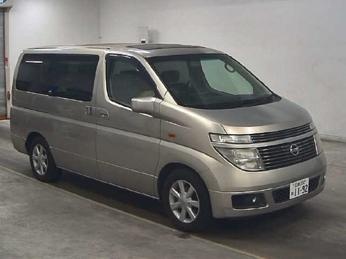 2002 NISSAN ELGRAND 3.5 X 4X4 AUTOMATIC * 8 SEATER * TWIN SUNROOF For Sale