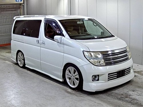 2005 NISSAN ELGRAND 2.5 4X4 AUTOMATIC 8 SEATER * LOW MILEAGE * FR For Sale