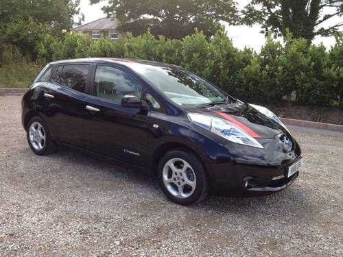 Nissan Leaf 2011 Full Electric Car Battery Owned Only 25,000 VENDUTO