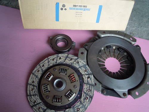 Clutch Kit SACHS 2000 025 003 for NISSAN (1981-1999) For Sale