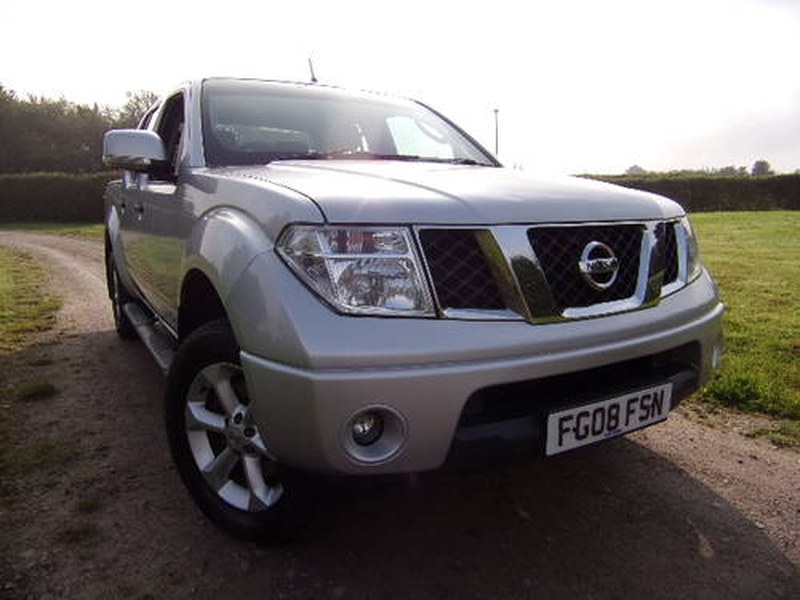 Nissan Navara 2.5dCi Sport 4x4 D/C (113,941 M)