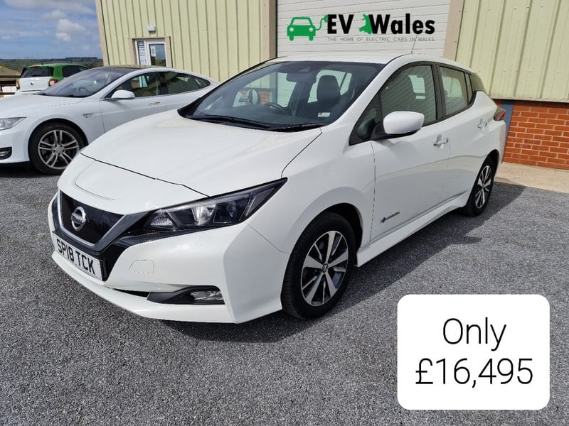 2018 NISSAN LEAF ACENTA 40KWH - LOW MILES - ALLOY WHEELS -