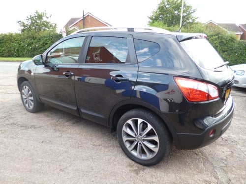 2010 60 PLATE NISSAN QASHQAI PETROL 1600cc LONG  MOT WITH LEATHER For Sale
