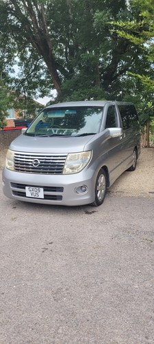 2005 Nissan elgrand 2.5 For Sale