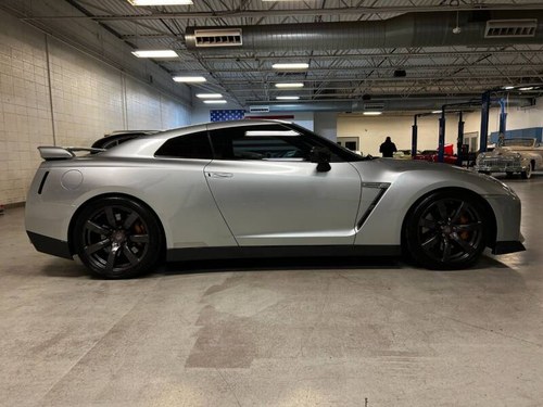 2011 Nissan GT-R Premium AWD Coupe Silver mods Auto CARBON For Sale
