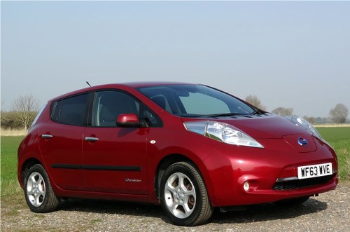 2013 Nissan Leaf 24kwh, good battery, long MOT drives very well In vendita