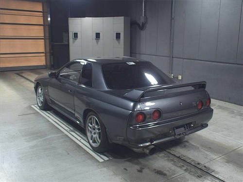 1993 Nissan Skyline - 2