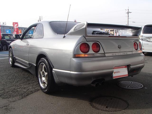 1996 Nissan Skyline - 8