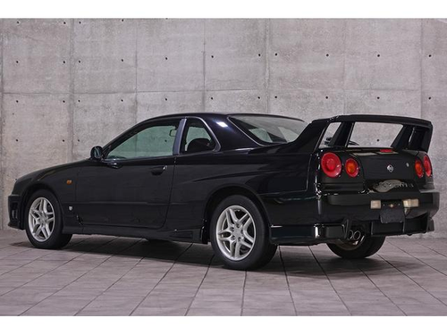 1998 Nissan Skyline - 8