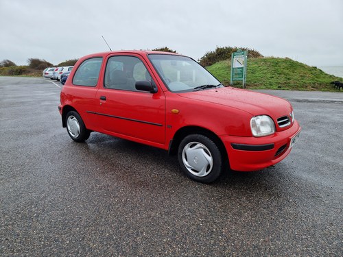 2000 Nissan Micra