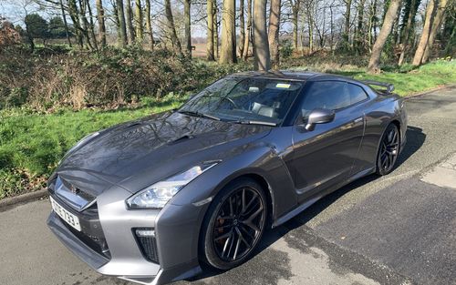 2019 Nissan GTR (picture 1 of 31)