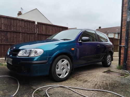 2001 Nissan Almera