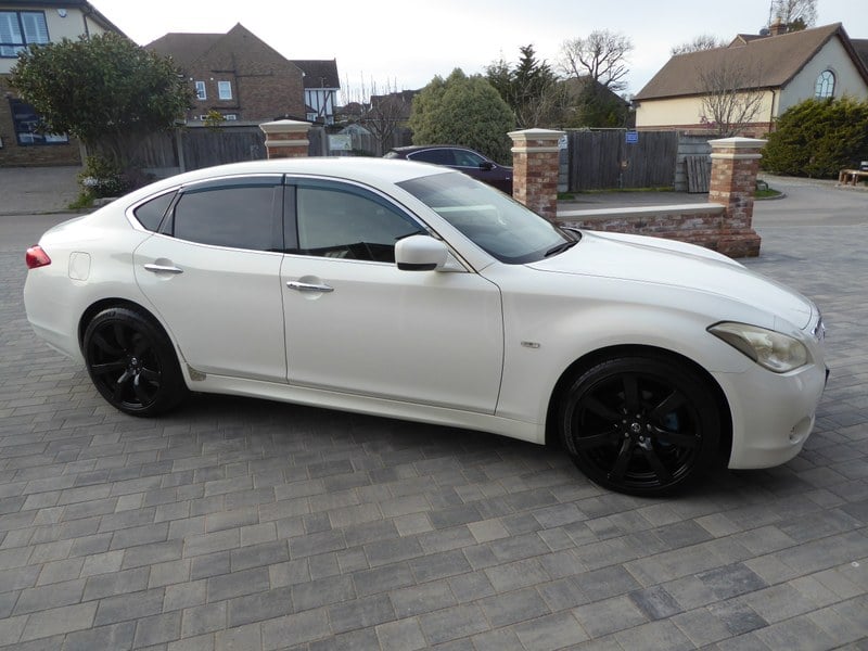 2011 Nissan Fuga 370GT - 333bhp