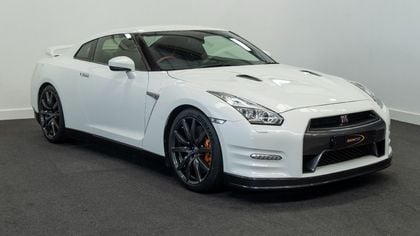 Nissan GTR S