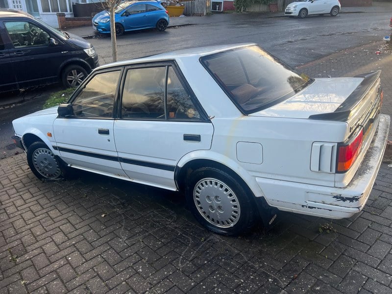 1987 Nissan Bluebird - 1 1987 Nissan Bluebird - 1