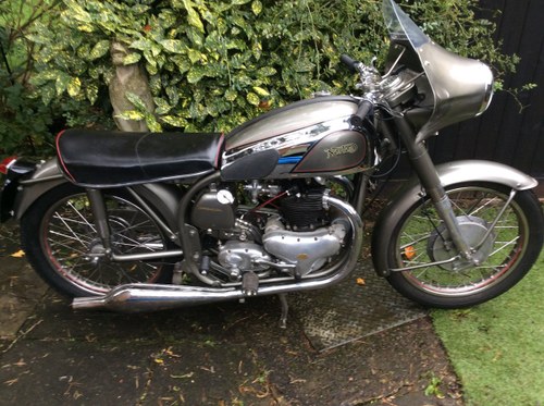 A 1954 Norton Dominator 88 - 11/11/2020 For Sale by Auction